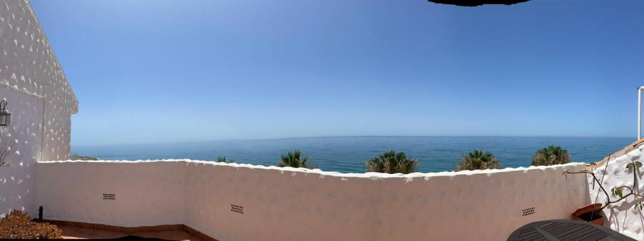 Atico Sobre El Mar Appartement Benajarafe Buitenkant foto