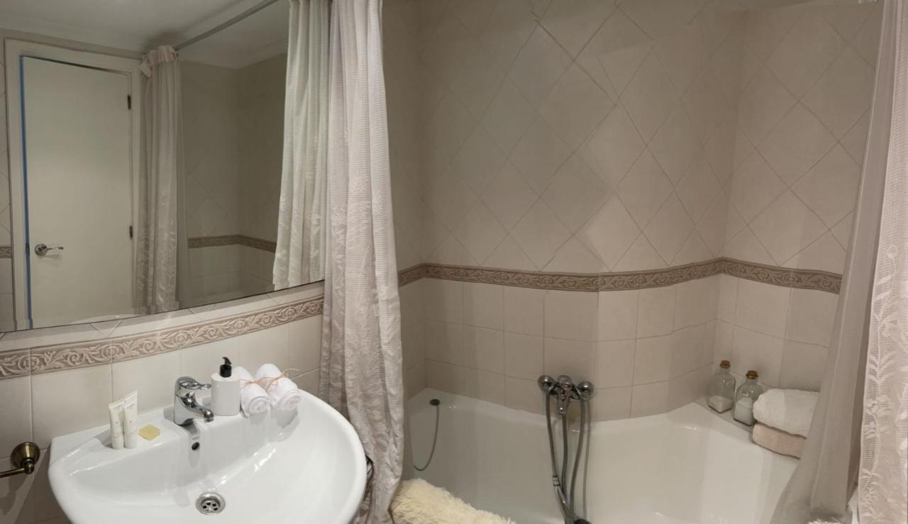 Atico Sobre El Mar Appartement Benajarafe Buitenkant foto
