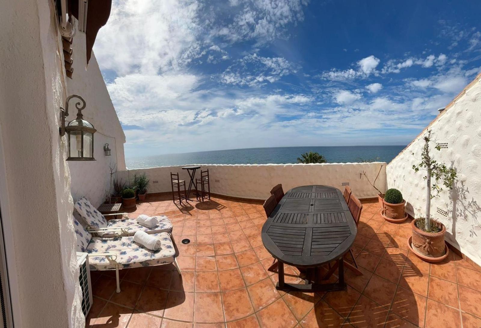 Atico Sobre El Mar Appartement Benajarafe Buitenkant foto