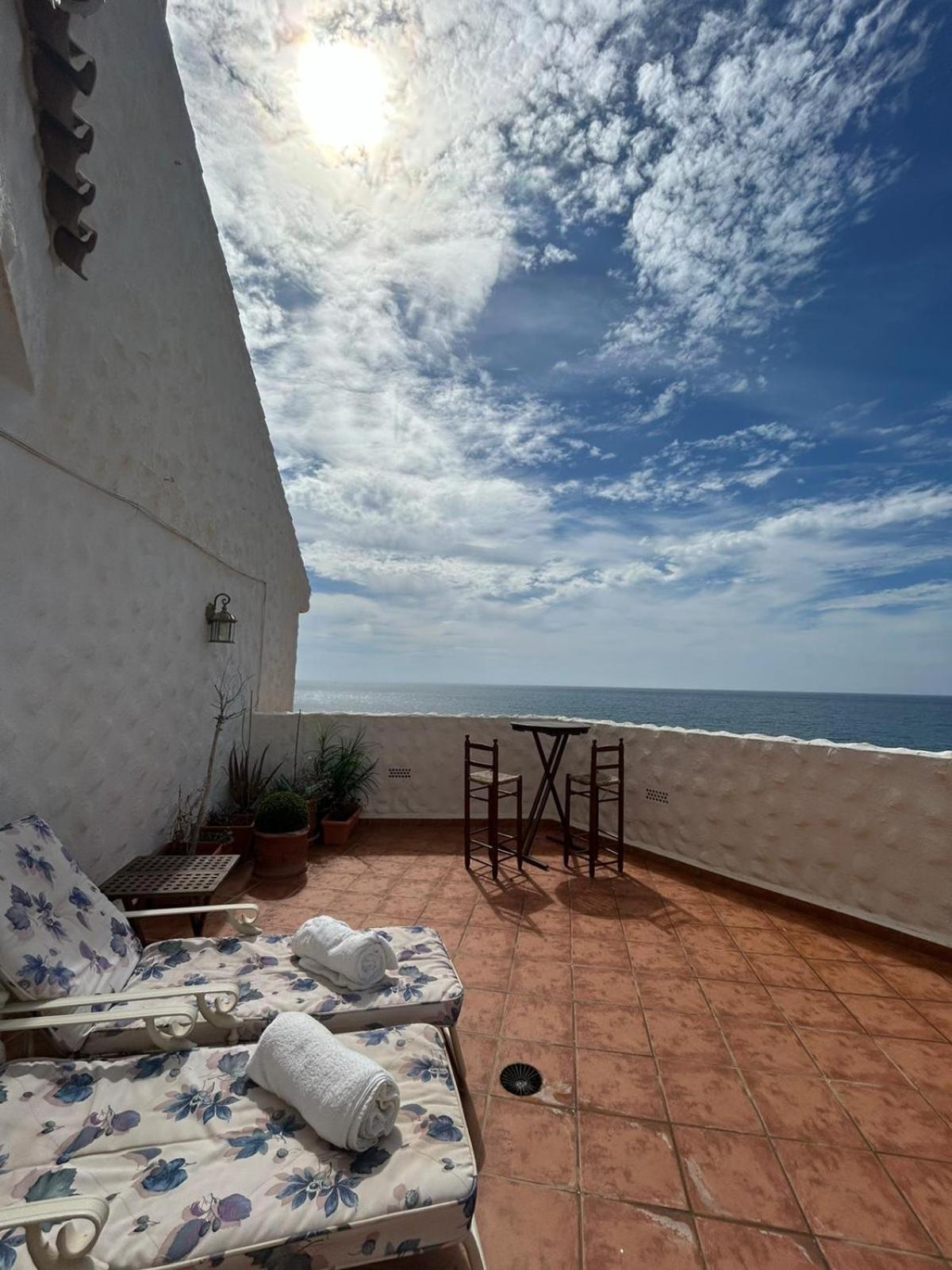 Atico Sobre El Mar Appartement Benajarafe Buitenkant foto